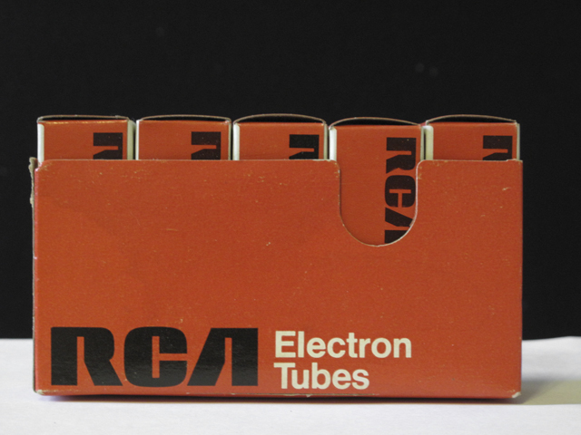 12AT7, ECC81 RCA
